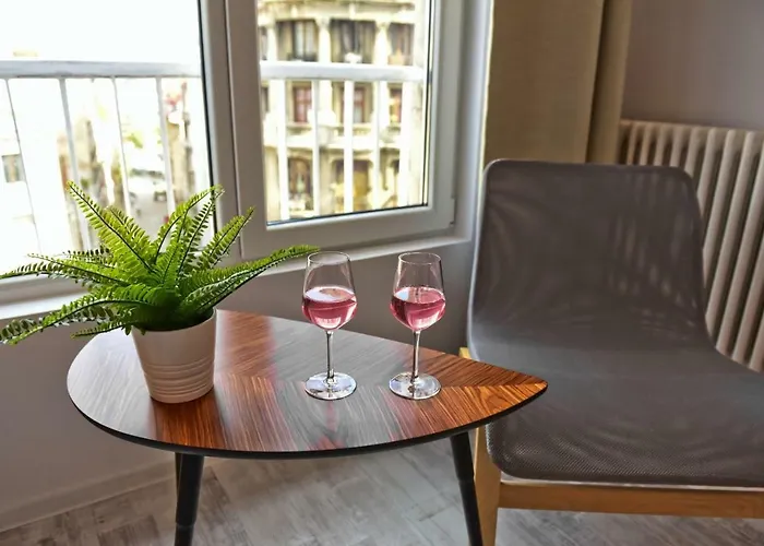 Eric Apartment